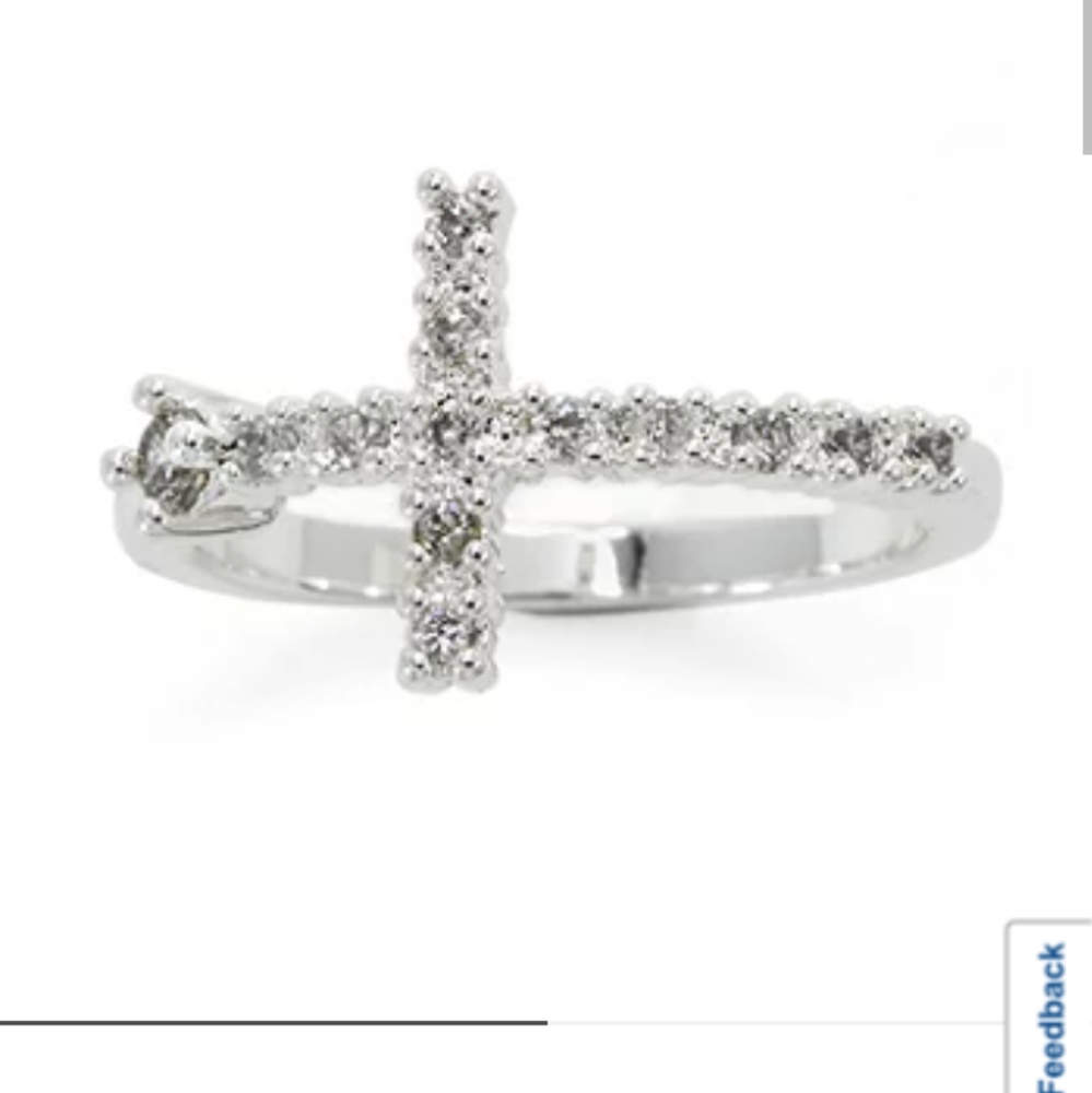 Women's Cross ring size 7